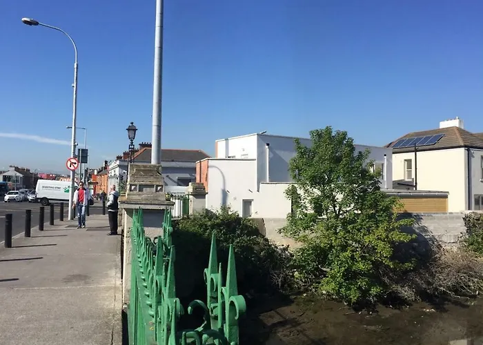 Pia House Bed & Breakfast 3*