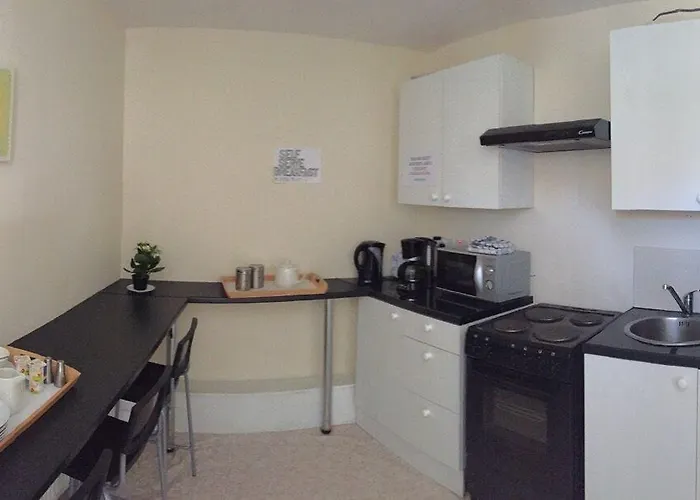 Pia House Bed & Breakfast